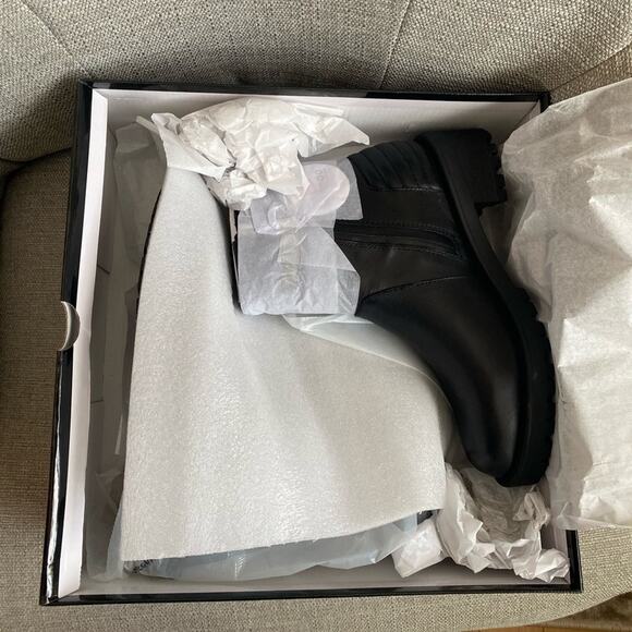 NIB: Blondo Mable Double Buckle Boot - Picture 9 of 10